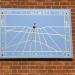 A vertical wall sundial